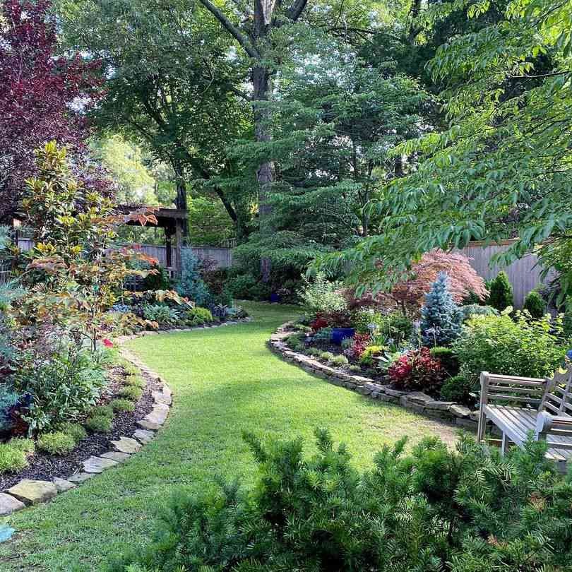 Amenajare gradini si curti